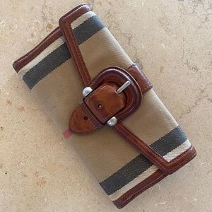 Burberry wallet